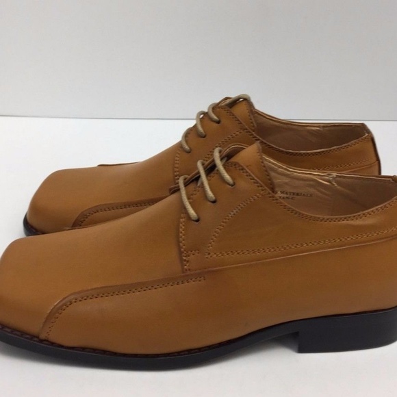 Hugo Vitelli Shoes Hugo Vitelli Boys Tan Dress Shoes Size 4 65